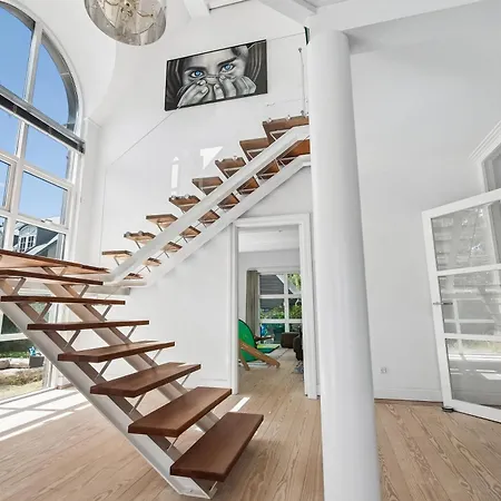 Luxury - Direct Access - 25 Min Cph