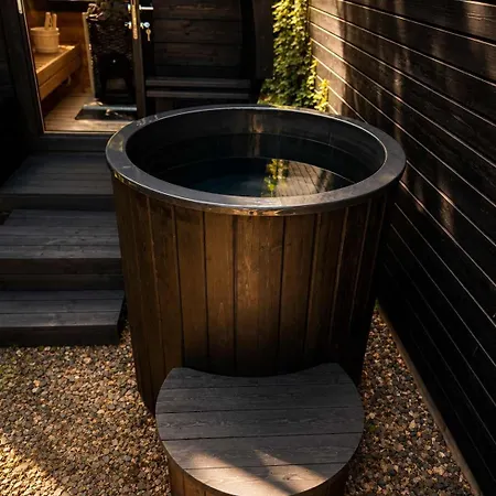 Luxury - Direct Access - 25 Min Cph *